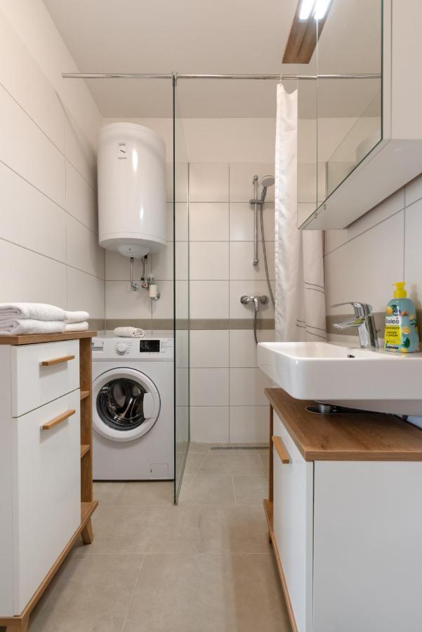 Gruene Ruhelage, 20 Minuten Ins Zentrum Und Parkgarage Viena Exterior foto