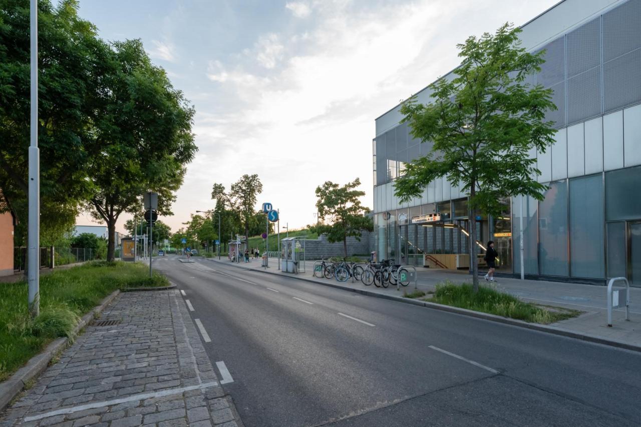 Gruene Ruhelage, 20 Minuten Ins Zentrum Und Parkgarage Viena Exterior foto