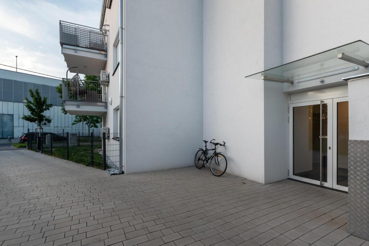 Gruene Ruhelage, 20 Minuten Ins Zentrum Und Parkgarage Viena Exterior foto